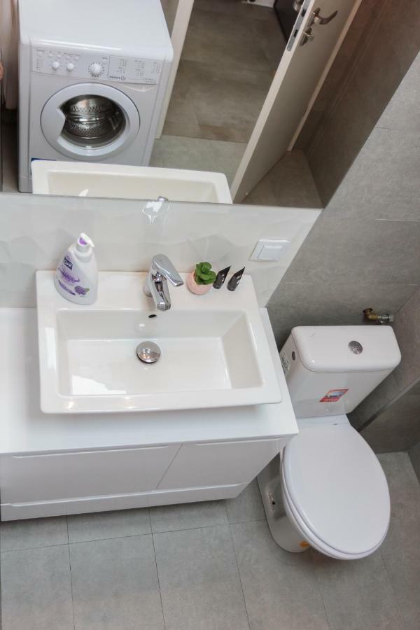 Gold Class Apartment Ams 63 Cluj-Napoca Eksteriør billede